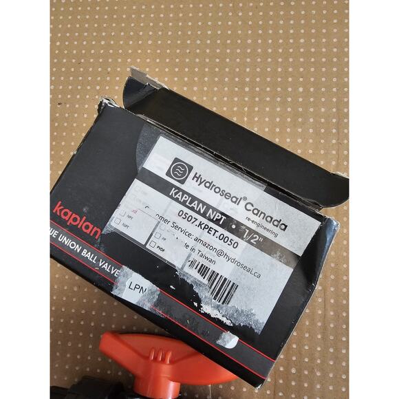 NEW Hydroseal Canada Kaplan PVC 1 1/2" True Union Ball Valve, rated at 200 PSI. - Picture 3 of 8